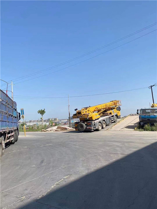 双桥区25吨吊车的租赁价格大概是多少？